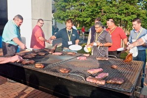  »3 The steak cookout – one of the highlights of the event 