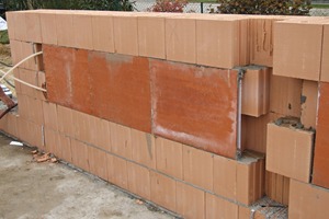  »1 The Unitherm panel heating system fits seamlessly into the masonry 