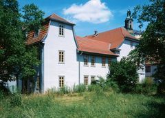  &gt;&gt; Gable roof, mansard roof, gambrel roof, shed roof: Each part of Schillerhaus in Rudolstadt has a different style of roof 