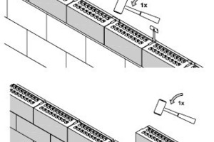  »2 A connecting clip is inserted between two bricks 