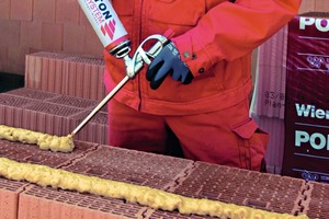  »2 The Poroton Dryfix system facilitates fast, clean, uncomplicated, economical construction 