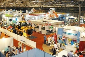  &gt;&gt;1 View inside the hall of Expoanicer (Exposition of Machines, Equipment, Products, Services and Input for the Ceramic Industry) 