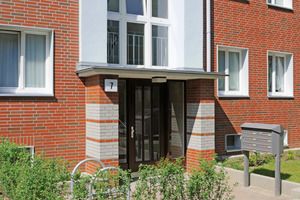  &gt;&gt; From the window reveals you can clearly see how the thermal insulation and strip tiles reinforce the exterior walls 