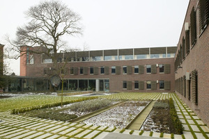  ›› 2 Building of the Flemish environmental organization Vlaamse Milieumaatschappij (VMM) 