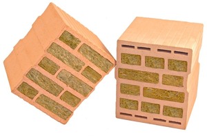  »3 The MZ-7 mineral wool-insulated brick developed by “Mein Ziegel­haus” has a thermal conductivity of 0.07 W/mK 