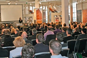  Voll besetztes Haus beim Hagemeister Klinker-Seminar im Ausstellungszentrum des Nottulner UnternehmensFoto: Hagemeister 