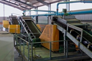  »4 The pan-milled raw material is further comminuted in three roller mills 