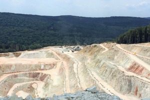  »9 Extraction and preparation/washing of Taunus quartzite/Taunus (2015) 